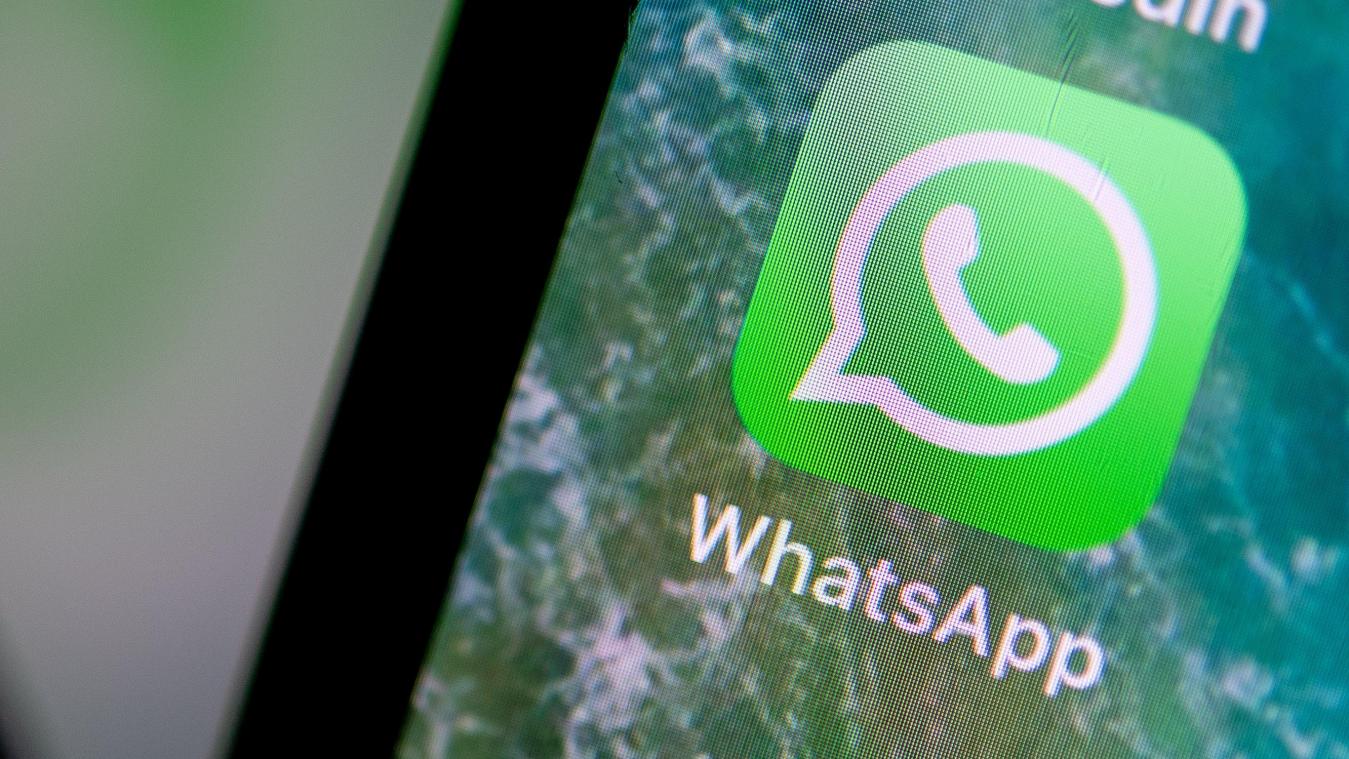 Hack a Whatsapp account into 3 methods