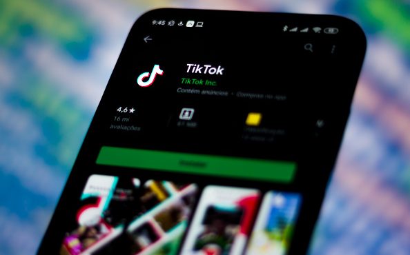 Chinese social network TikTok is accused of collecting information without the knowledge of its users