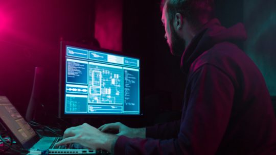 Sécurité informatique : la menace informatique ne se limite plus au software