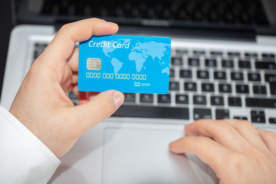 600 000 cartes bancaires piratées : trois IA ont compromis des centaines de boutiques en ligne