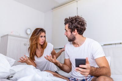 Girlfriend discovered that boyfriend is cheating